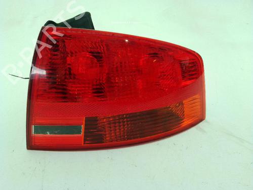 Used Right taillight Right taillight AUDI A4 B7 (8EC) 2.0 TDI 16V (140 hp) 29554947 29554947