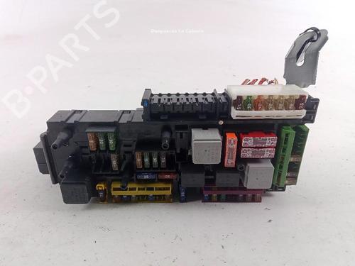 Used Fuse box Fuse box MERCEDES-BENZ E-CLASS (W212) E 500 4-matic (212.090) (388 hp) 24044582 24044582