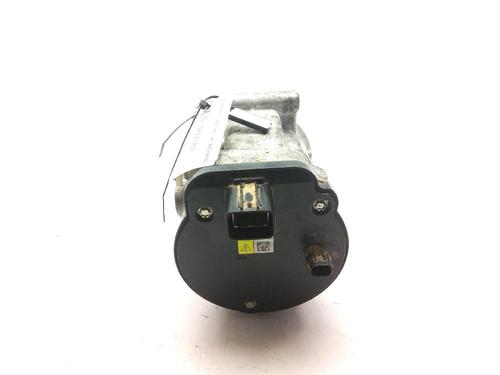 Used AC compressor AC compressor TOYOTA COROLLA Hatchback (_E21_, _EA1_, _EH1_) 1.8 VVTi Hybrid (ZWE219) (140 hp) 24048010 24048010