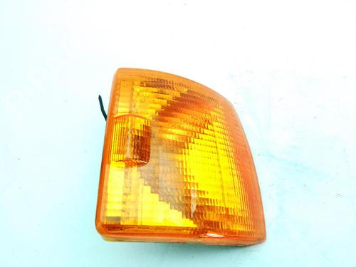 Blinklys fortil højre VW TRANSPORTER T4 Bus (70B, 70C, 7DB, 7DK, 70J, 70K, 7DC, 7DJ) 2.5 TDI (88 hp) 31368970
