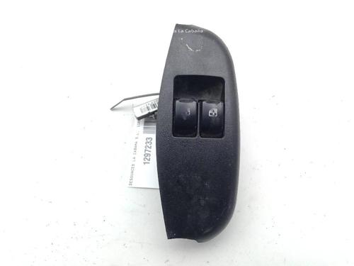 Used Left front window switch CHEVROLET AVEO / KALOS Hatchback (T200) 1.2 (72 hp) 18357738