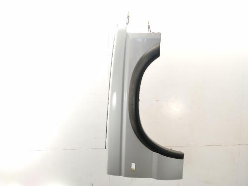 Used Right front fenders Right front fenders LAND ROVER DISCOVERY II (L318) 2.5 Td5 4x4 (139 hp) 40523977 40523977
