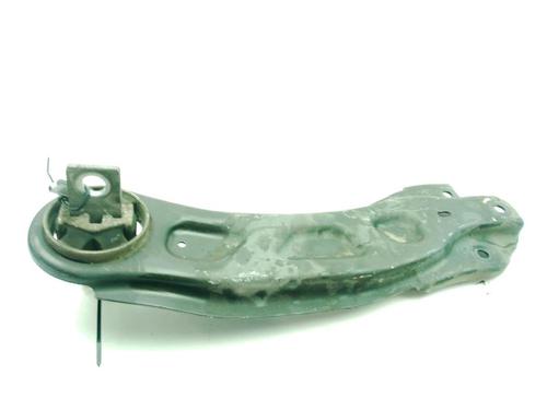 Venstre bagtil bærearm MERCEDES-BENZ A-CLASS (W176) A 180 CDI / d (176.012) (109 hp) 31826408