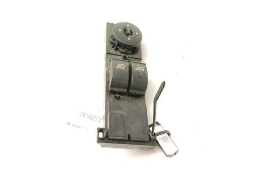 Used Left front window switch Left front window switch FORD FOCUS II (DA_, HCP, DP) 1.6 Ti (115 hp) 40121733 40121733