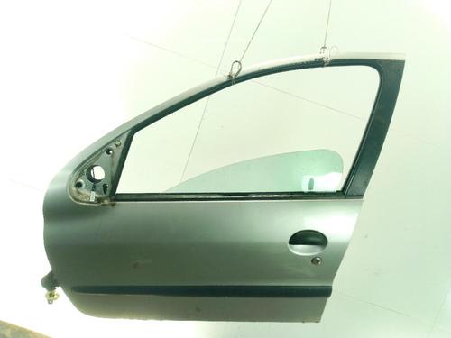 Used Left front door PEUGEOT 206 Hatchback (2A/C) 1.4 i (75 hp) 24607584