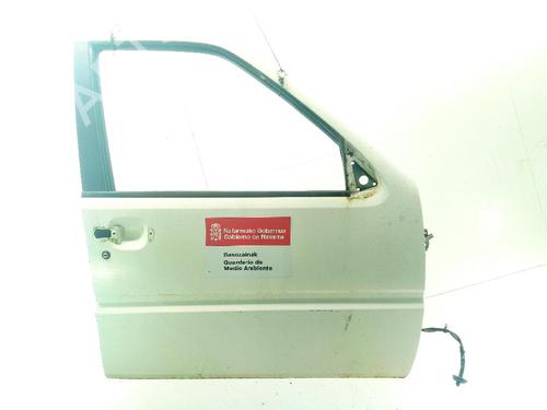 Used Right front door NISSAN TERRANO II (R20) 2.7 TDi 4WD (125 hp) 30803654