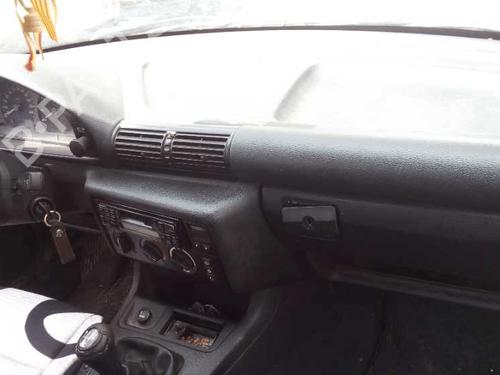 Pièces Détachées Usagées BMW 3 Compact (E36) 316 i 4672821