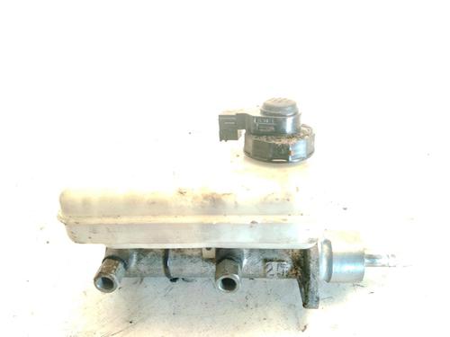 Brake master cylinder IVECO DAILY IV Van 35S14 C, 35S14 C/P, 35S14 V, 35S14 V/P, 35C14 V,... | BP24948461M77 - Image 3