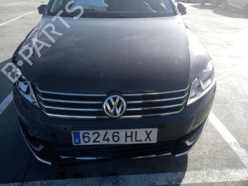 Left front fog light VW PASSAT B6 (3C2) 1.6 TDI | BP28209027C30  - Image 5