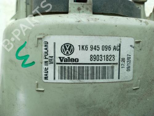 Right taillight VW GOLF V (1K1) 1.9 TDI | BP24545108C35 