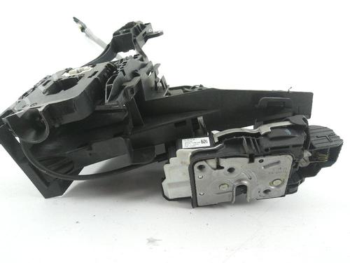 other-volvo-v40-hatchback-525-d2-31440390-2012-2013-2014-2015-2016-2017-2018-2019-18371431 main image