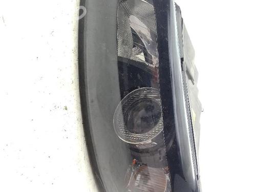 Used Left headlight Left headlight VOLVO C30 (533) 1.6 D (109 hp) 36319038 36319038