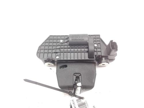 Used Tailgate lock Tailgate lock PEUGEOT 2008 II (UD_, US_, UY_, UJ_, UR_, UC_) 1.2 PureTech 100 (USHNK) (101 hp) 18889931 18889931