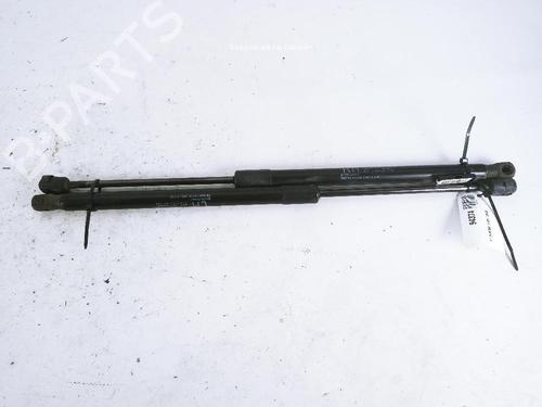Used Tailgate lift support HYUNDAI ix35 (LM, EL, ELH) 2.0 CRDi (184 hp) 31990364