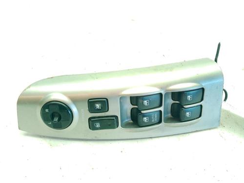 Used Left front window switch KIA SPORTAGE II (JE_, KM_) 2.0 CRDi (140 hp) 26881734