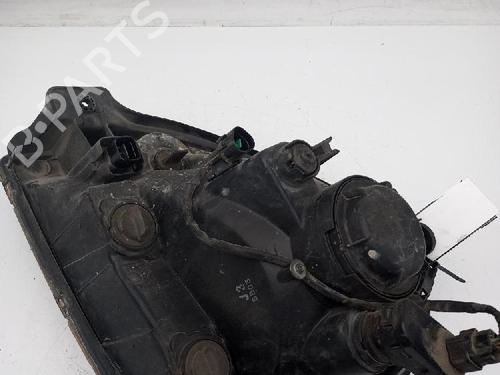 Used Right headlight HYUNDAI TUCSON (JM) 2.0 CRDi (113 hp) 18374154