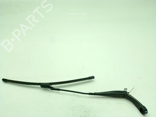 Used Front windshield wiper arm Front windshield wiper arm FORD KA+ III (UK, FK) 1.2 Ti-VCT (85 hp) 33688611 33688611