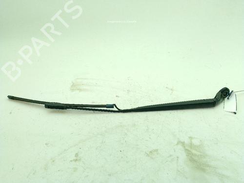 Used Front windshield wiper arm Front windshield wiper arm CITROËN C4 CACTUS 1.2 THP 110 (110 hp) 39578676 39578676