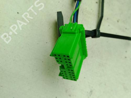 Right mirror VOLVO V40 Hatchback (525) D2 | BP32402854C27