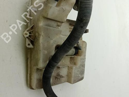 Used Windscreen washer tank Windscreen washer tank BMW 5 (E60) 525 d (177 hp) 33651614 33651614