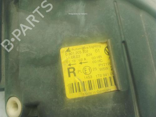 Right headlight VW TOURAN (1T1, 1T2) 1.9 TDI | BP29697621C29