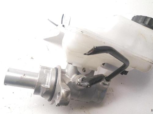 Brake master cylinder TOYOTA COROLLA Hatchback (_E21_, _EA1_, _EH1_) 1.8 VVTi Hybrid (ZWE219) | BP24047685M77 