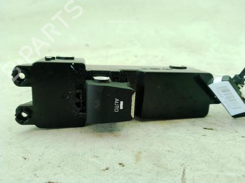 Used Right front window switch HYUNDAI TUCSON (TL, TLE) 1.6 CRDi hybrid 48V All-wheel Drive (136 hp) 25984609