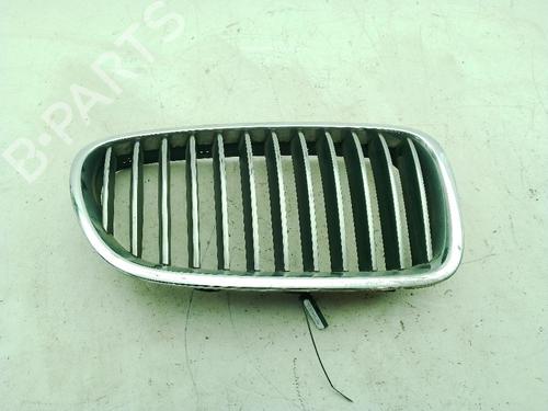 Used Grille BMW 5 (F10) 530 d (245 hp) 27097491
