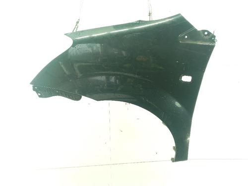 Forskærm venstre TOYOTA COROLLA Verso (ZER_, ZZE12_, R1_) 2.2 D-4D (AUR10_, AUR10R) (136 hp) 30747028