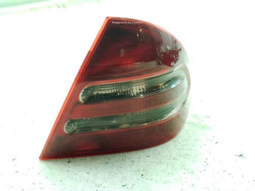 right-taillight-mercedes-benz-c-class-w203-2000-2001-2002-2003-2004-2005-2006-2007-26314728 main image