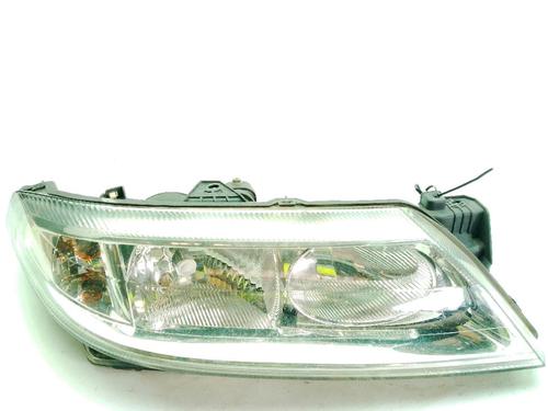 Phare droit RENAULT LAGUNA II (BG0/1_) 1.9 dCi (BG08, BG0G) (120 hp) 30899689