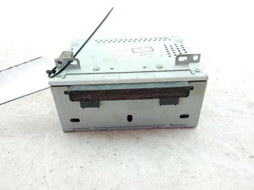 Used Radio Radio FORD FOCUS III Turnier 1.6 TDCi (115 hp) 24040540 24040540