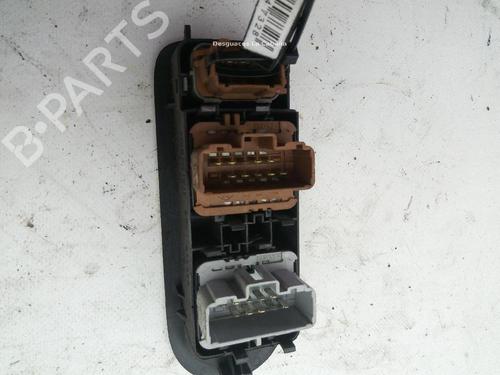 Left front window switch RENAULT MEGANE II (BM0/1_, CM0/1_) 1.5 dCi (BM1E, CM1E) | BP19484748I27 