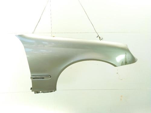 Used Right front fenders MERCEDES-BENZ C-CLASS (W203) C 180 Kompressor (203.046) (143 hp) 25734516