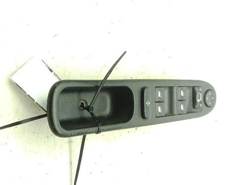 Used Left front window switch Left front window switch PEUGEOT 307 (3A/C) 2.0 HDi 90 (90 hp) 36184352 36184352