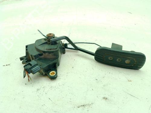 Used Pedal NISSAN MICRA III (K12) 1.2 16V (80 hp) 27495894