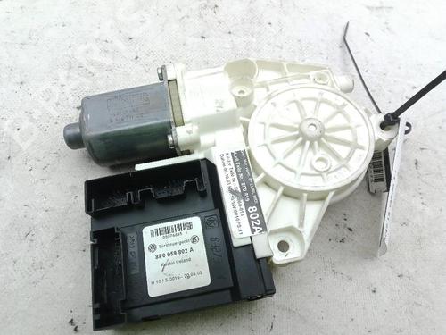 Right front window motor AUDI A3 (8P1) 2.0 TDI | BP24121547E20 - Image 1