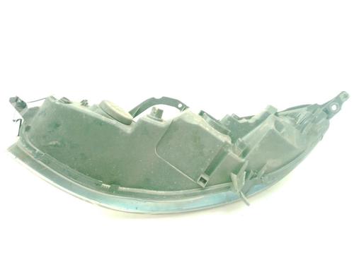 Right headlight PEUGEOT 407 SW (6E_, 6D_) 2.0 HDi 135 | BP24546322C29 