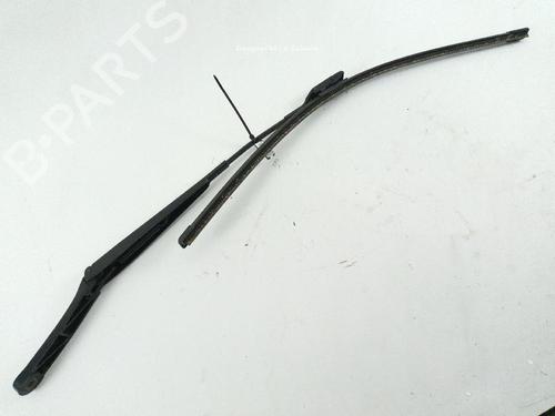 Used Front windshield wiper arm Front windshield wiper arm SEAT ATECA (KH7, KHP) 1.0 TSI (116 hp) 31989537 31989537