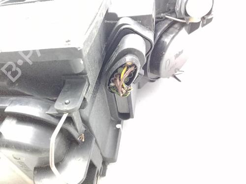 Right headlight VW PASSAT B6 (3C2) 2.0 TDI 16V | BP29269453C29 
