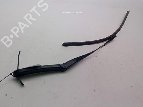 Used Front windshield wiper arm BMW X1 (F48) sDrive 18 d (150 hp) 24049185