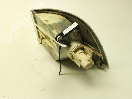 Right front indicator VOLVO S40 I (644) 1.9 TD | BP32402912C33