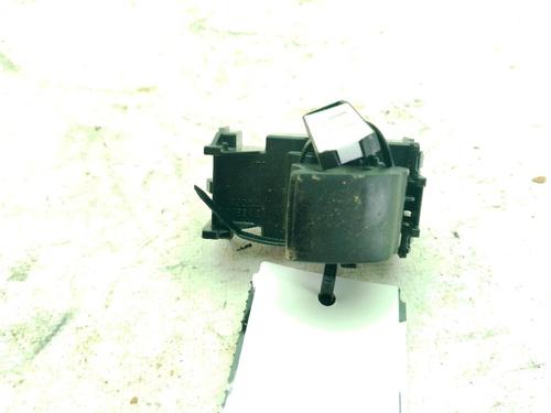 Used Right front window switch Right front window switch TOYOTA YARIS CROSS (MXP_) 1.5 Hybrid (MXPJ10) (116 hp) 26920832 26920832