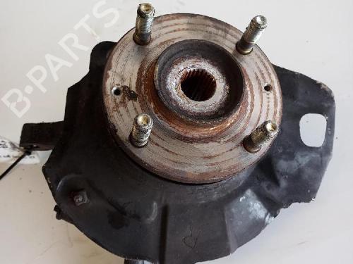 Used Right front steering knuckle HYUNDAI ELANTRA III Saloon (XD) 1.6 (105 hp) 18366984