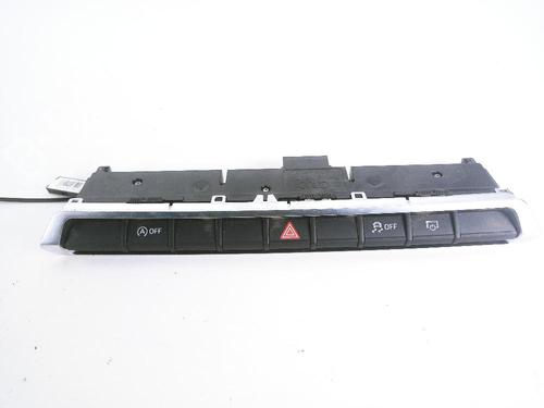 warning-switch-audi-q2-gab-gag-2016-24041161 main image