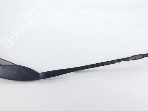 Used Front windshield wiper arm MERCEDES-BENZ C-CLASS (W205) C 220 BlueTEC / d (205.002, 205.004) (170 hp) 31989511
