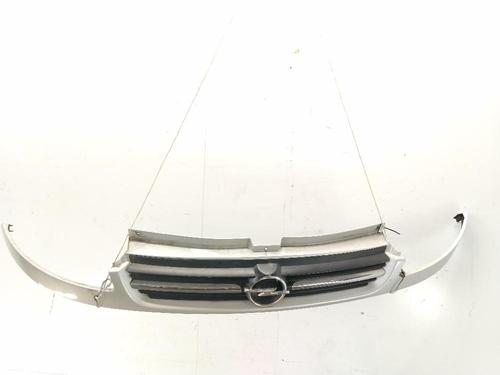 Used Grille Grille OPEL VIVARO A Bus (X83) 2.5 DTI (F7, J7, A07) (135 hp) 33232630 33232630