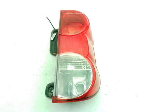 right-taillight-nissan-nv200-van-2010-33975773 main image