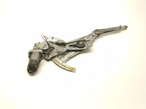 Used Front left window mechanism Front left window mechanism VOLVO 960 (964) 2.9 (204 hp) 40218396 40218396