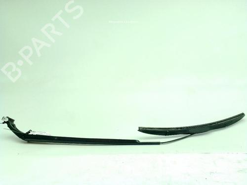 Używane Ramię wycieraczki przedniej szyby Ramię wycieraczki przedniej szyby TOYOTA YARIS CROSS (MXP_) 1.5 Hybrid (MXPJ10) (116 hp) 37088035 37088035